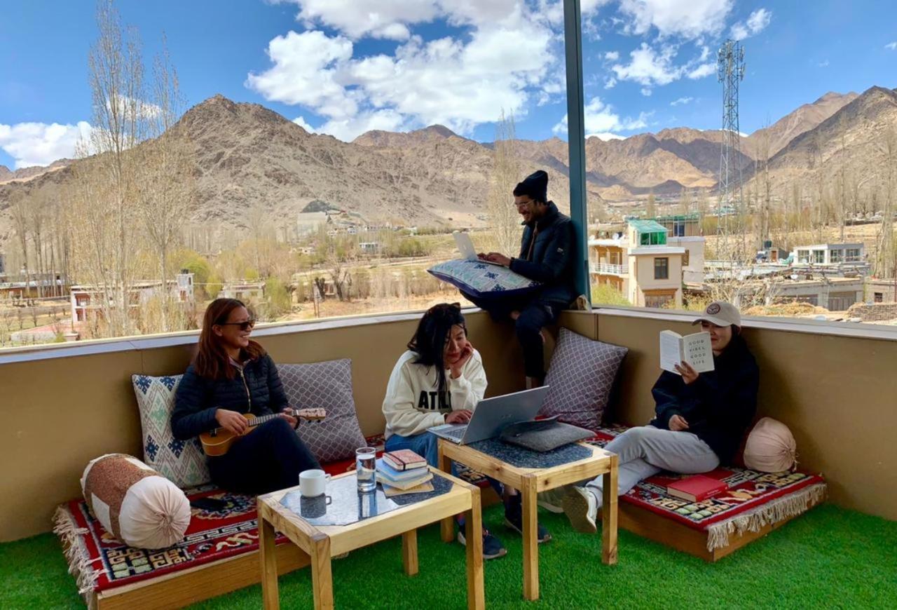 Woosah Hostel Leh Kültér fotó