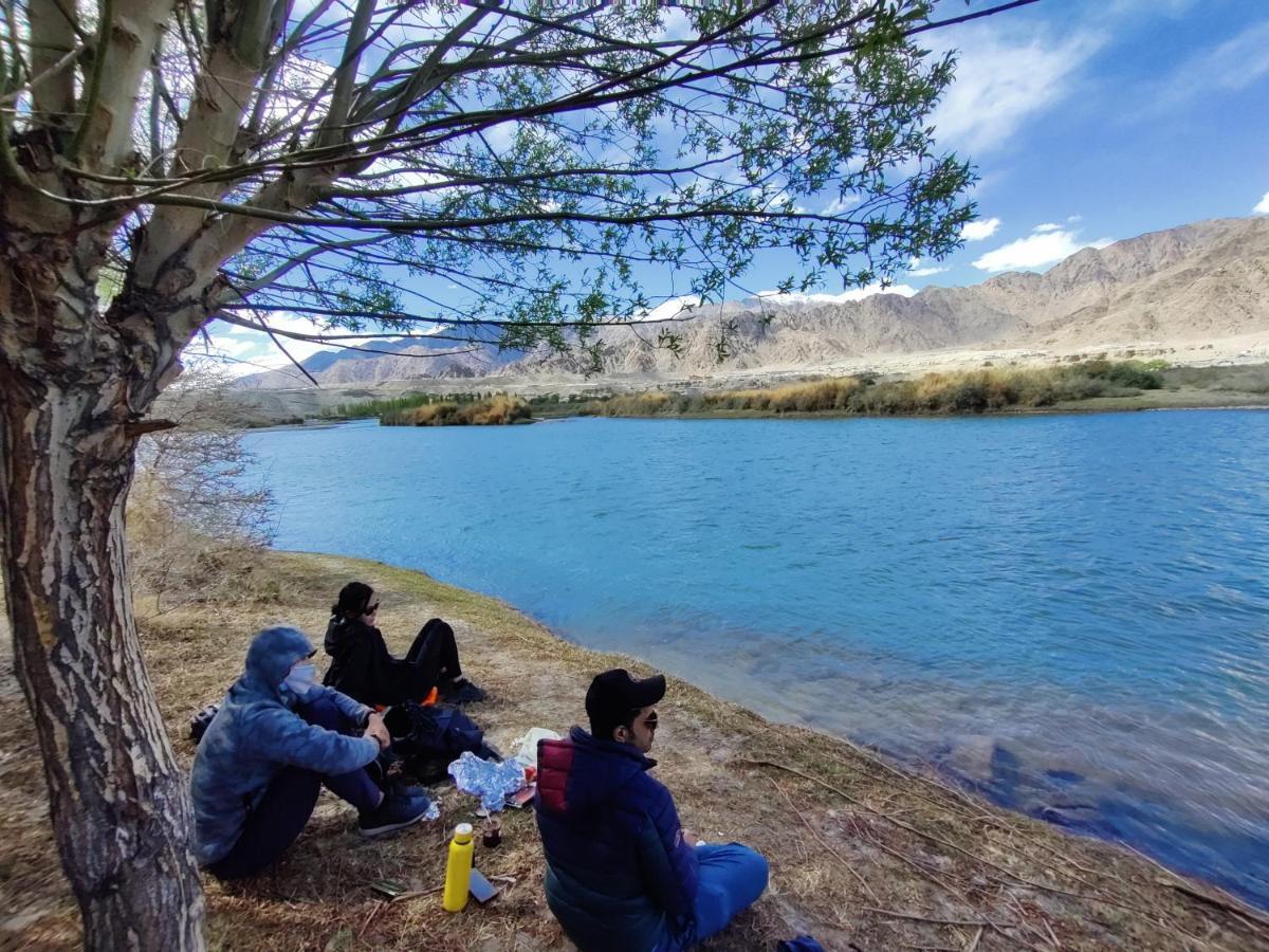 Woosah Hostel Leh Kültér fotó