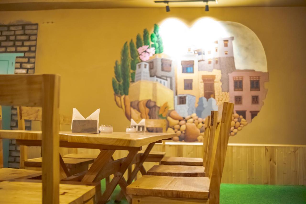Woosah Hostel Leh Kültér fotó